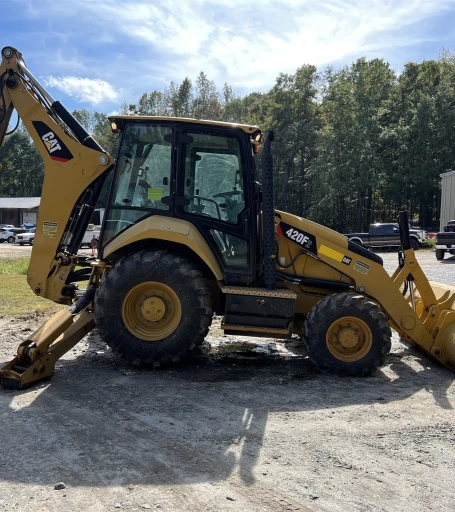 2015 CAT 420F2 BACKHOE