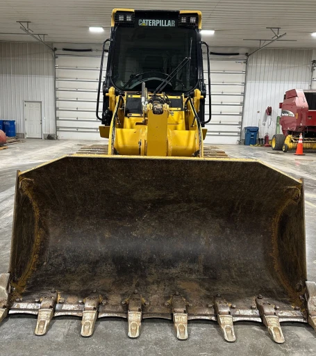 2016 Caterpillar 953D track loader