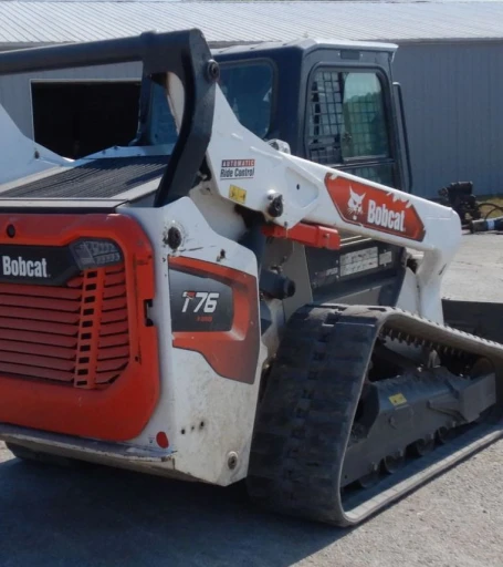 2020 Loader Bobcat T76 Skid Steer