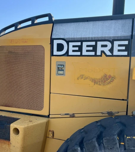 2005 John Deere 544J wheel loader