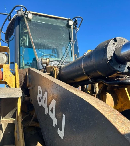 2006 John Deere 844J wheel loader