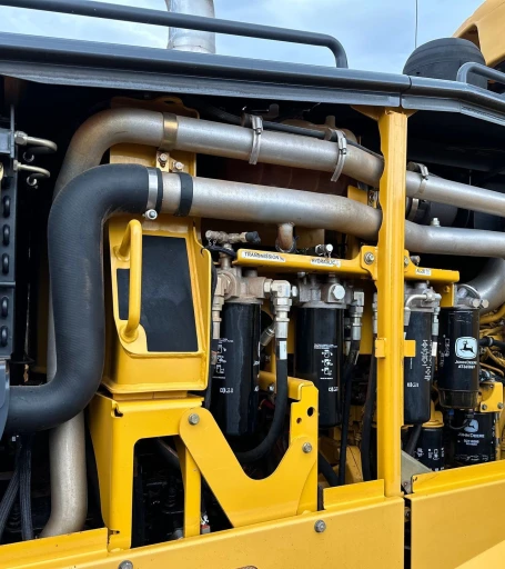 2013 John Deere 772GP motor grader