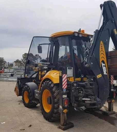 2015 MST 642 SERIES BACKHOE