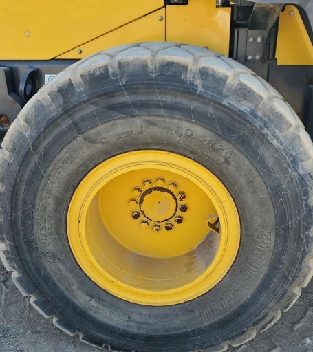 2014 Komatsu WA270-7 wheel loader