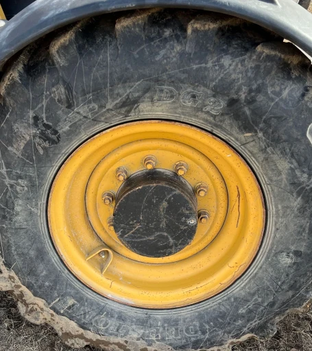 2010 Caterpillar TL943 telehandler