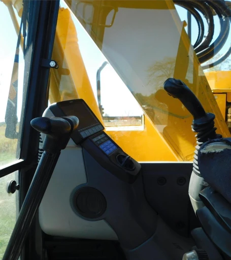 2016 KOMATSU PC138US LC-11