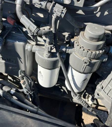 2013 Rogator RG1100 applicator
