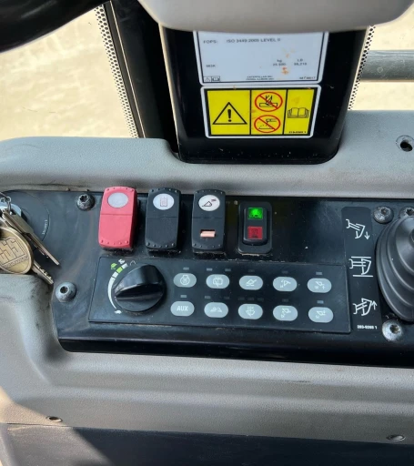 2016 Caterpillar 963K track loader