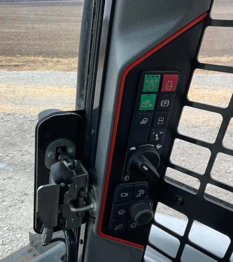2021 Bobcat T76 R-Series Compact Track Loader