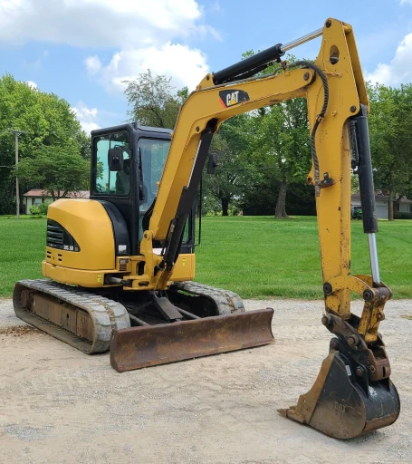 2011 Caterpillar 305.5D CR mini excavator