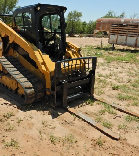 2019 Caterpillar 289D tracked skid steer loader