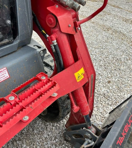 2020 Takeuchi TL12R2 tracked skid steer loader