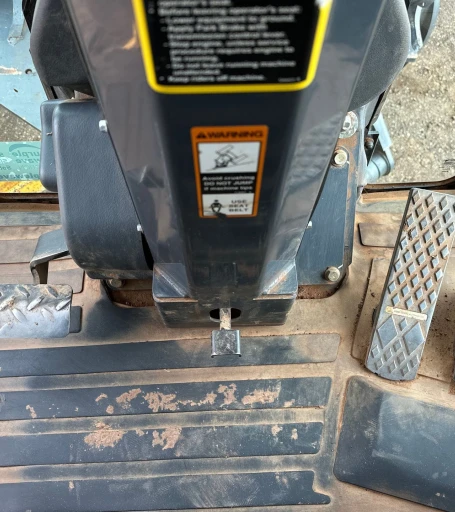 2013 John Deere 772GP motor grader