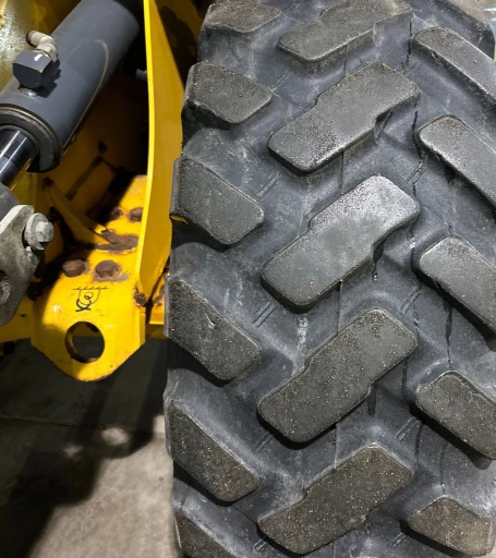 2013 John Deere 444K wheel loader