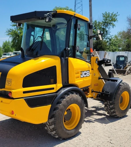2022 JCB 407 wheel loader