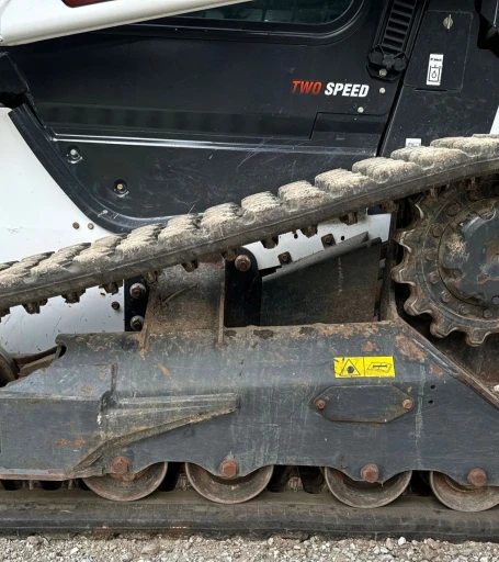 2022 Bobcat T76 R-Series tracked skid steer loader