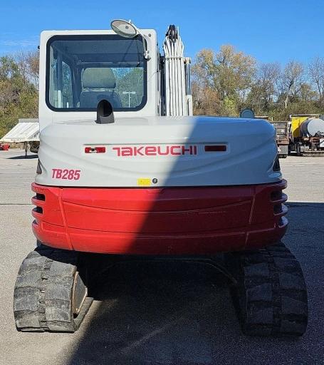 2013 Takeuchi TB285 mini excavator