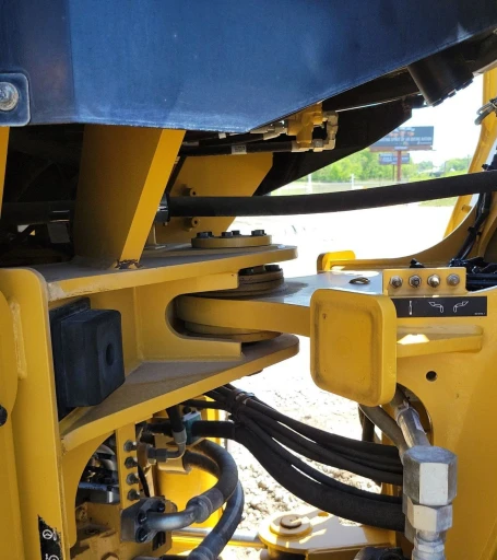 2016 Caterpillar 926M wheel loader