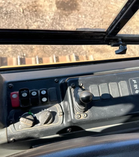 2016 Caterpillar D6K2 LGP dozer