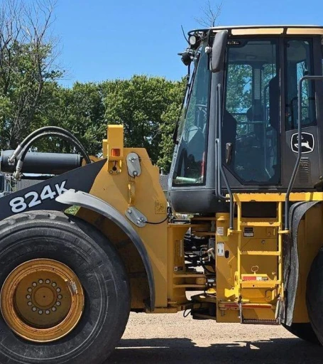 2014 John Deere 824K Wheel Loader