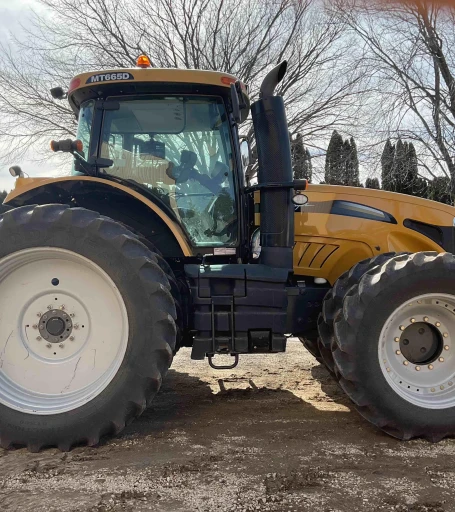 2013 Challenger MT665D MFWD Tractor