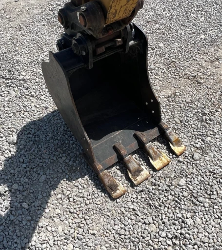 2016 Caterpillar 303E Mini Excavator