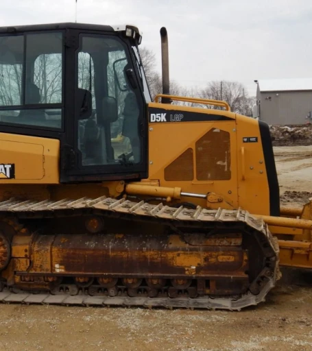 2011 Caterpillar D5K LGP dozer
