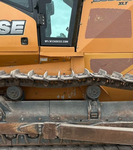 Case 2050M XLT dozer