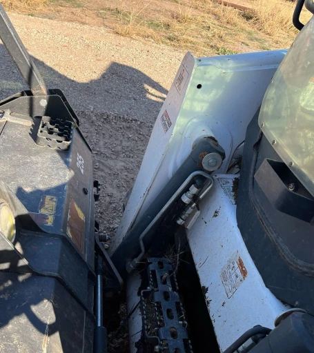 2018 Bobcat T870 tracked skid steer loader