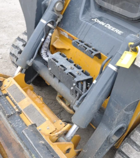 2022 John Deere 331G Compact Track Loader