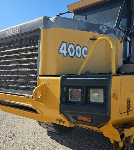 2000 John Deere 400C haul truck