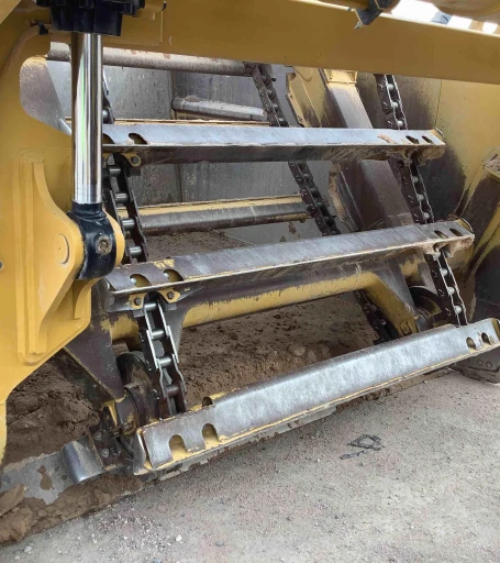 2017 Caterpillar 623K Self Propelled Elevating Scraper
