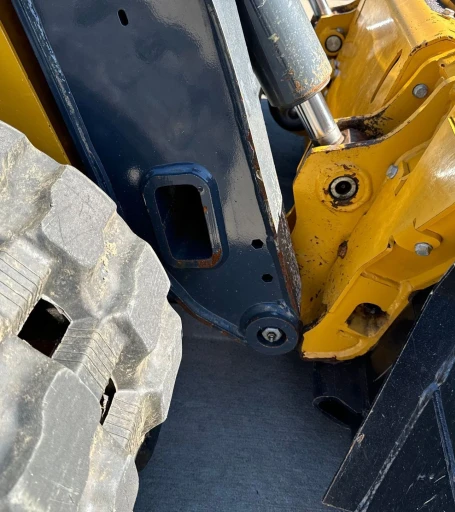 2023 John Deere 317G tracked skid steer loader
