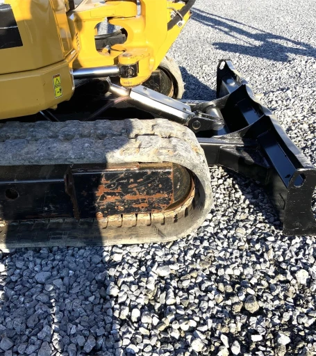 2017 CATERPILLAR 305.5E2 CR