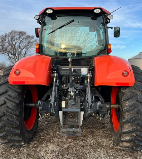 2018 Kubota M7-171 MFWD tractor