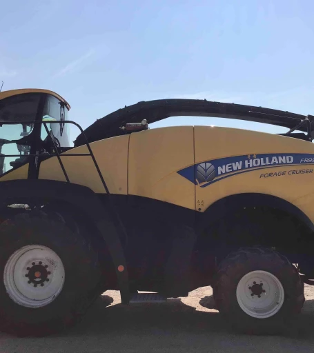 2016 New Holland FR850 Self-Propelled Forage Harvester
