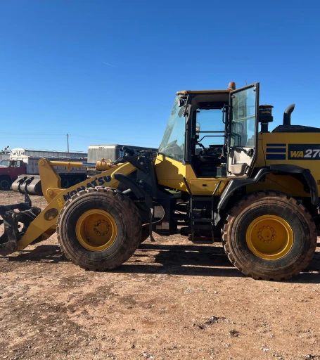 2016 Komatsu WA270-8 Wheel Loader WAttachments