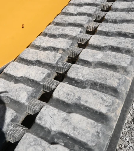 2022 John Deere 331G compact track loader