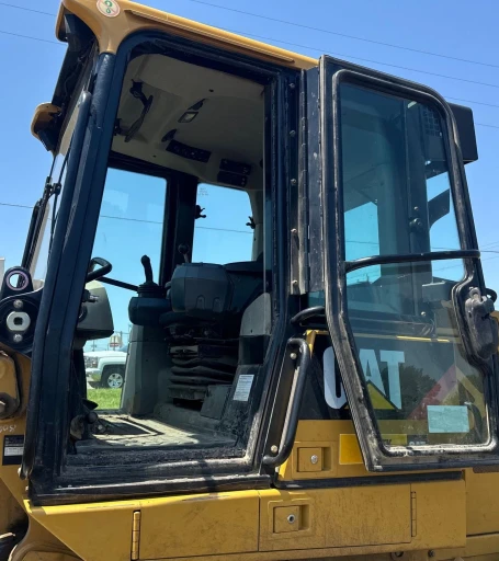 2016 Caterpillar 953D track loader