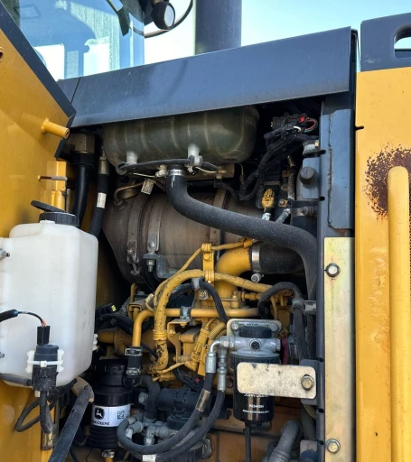 2013 John Deere 444K wheel loader