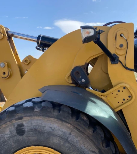 2017 Caterpillar 938M wheel loader