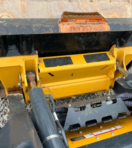 2022 John Deere 325G tracked skid steer loader
