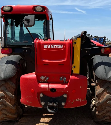 2017 Manitou MLT840 telehandler