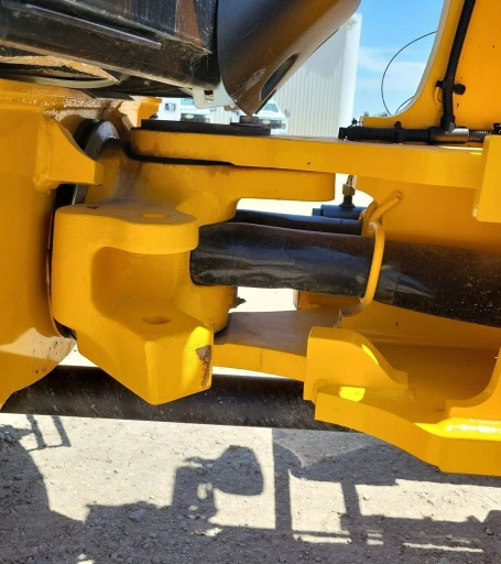 2022 JCB 407 wheel loader