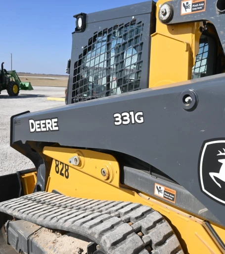 2022 John Deere 331G compact track loader