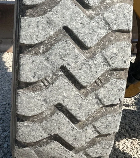 2013 John Deere 772G motor grader