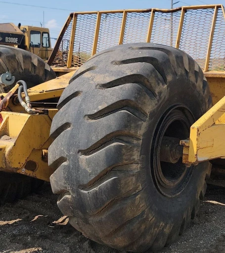 Volvo T450D 4WD scraper tractor