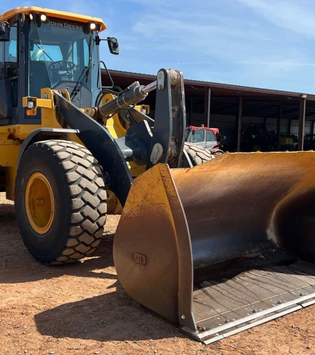 2021 John Deere 624 P-Tier wheel loader