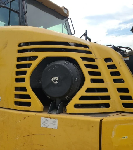 2013 Komatsu HM400-3 haul truck