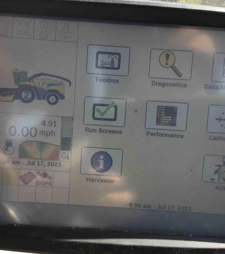 2016 New Holland FR850 Self-Propelled Forage Harvester